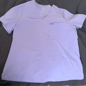 Figs Catarina one-pocket scrub top Lavander Dew